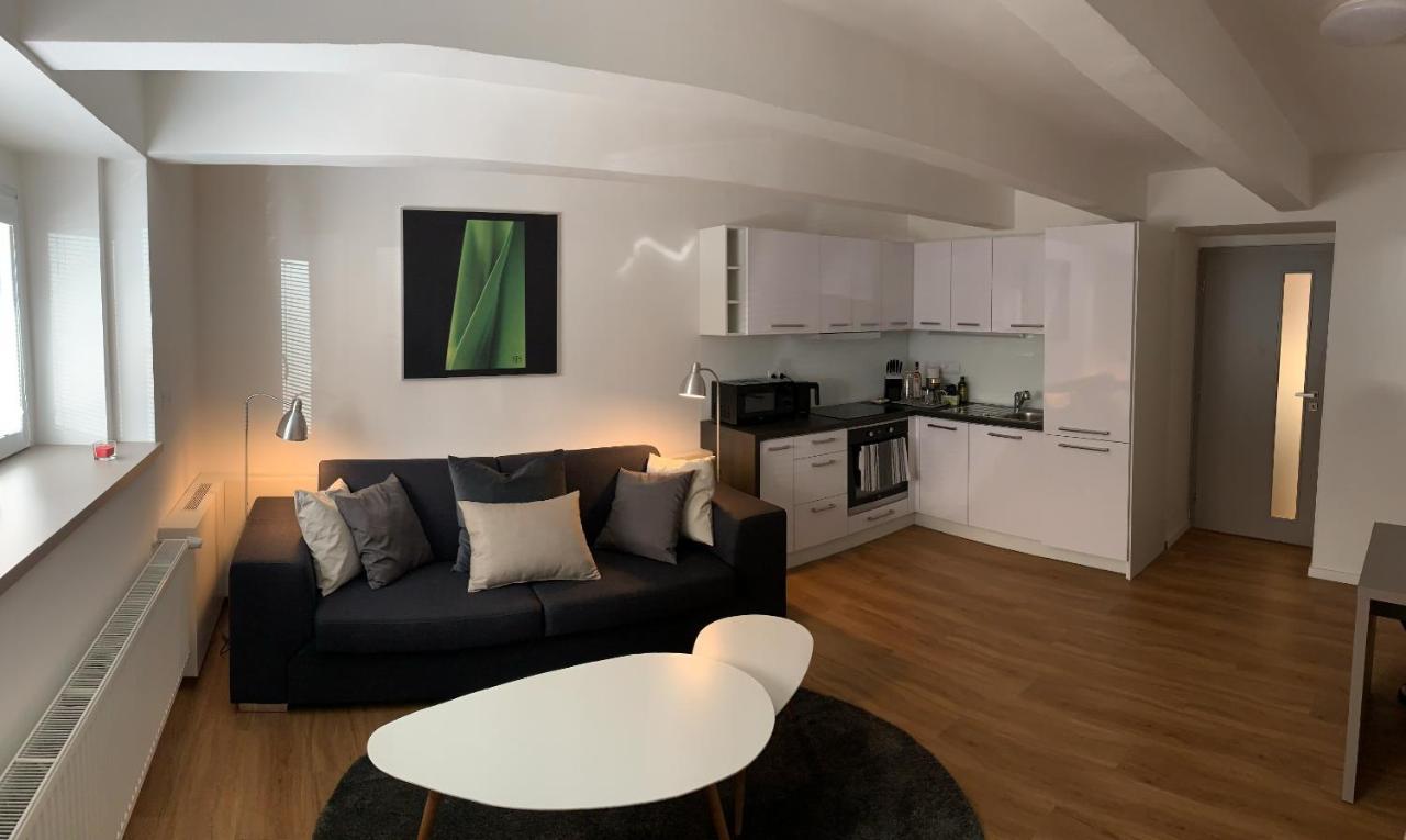 AP 1 - Hradec Apartments, Overnight Simply Hradec Králové Extérieur photo