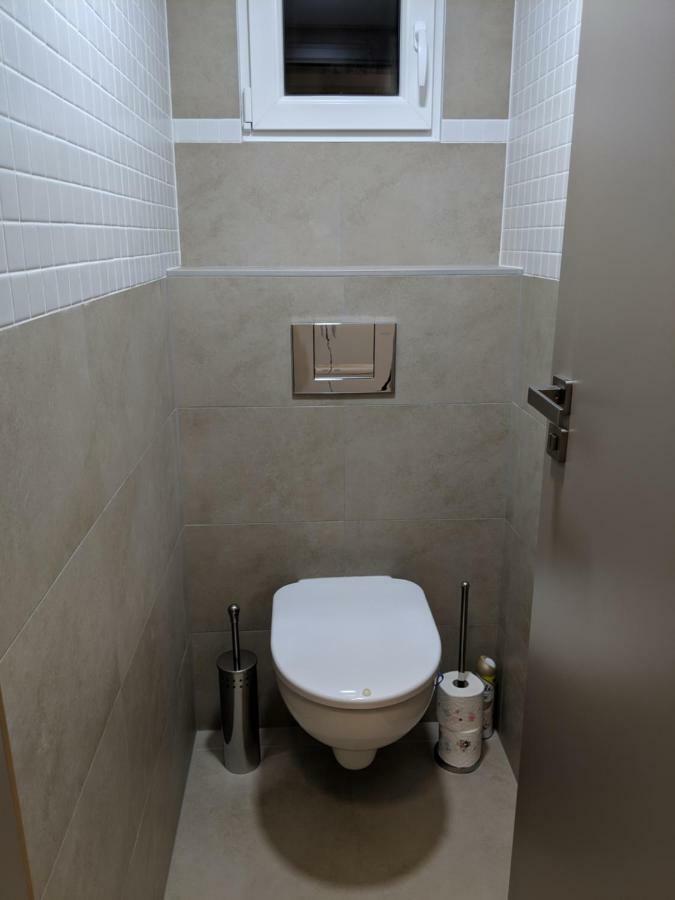 AP 1 - Hradec Apartments, Overnight Simply Hradec Králové Extérieur photo